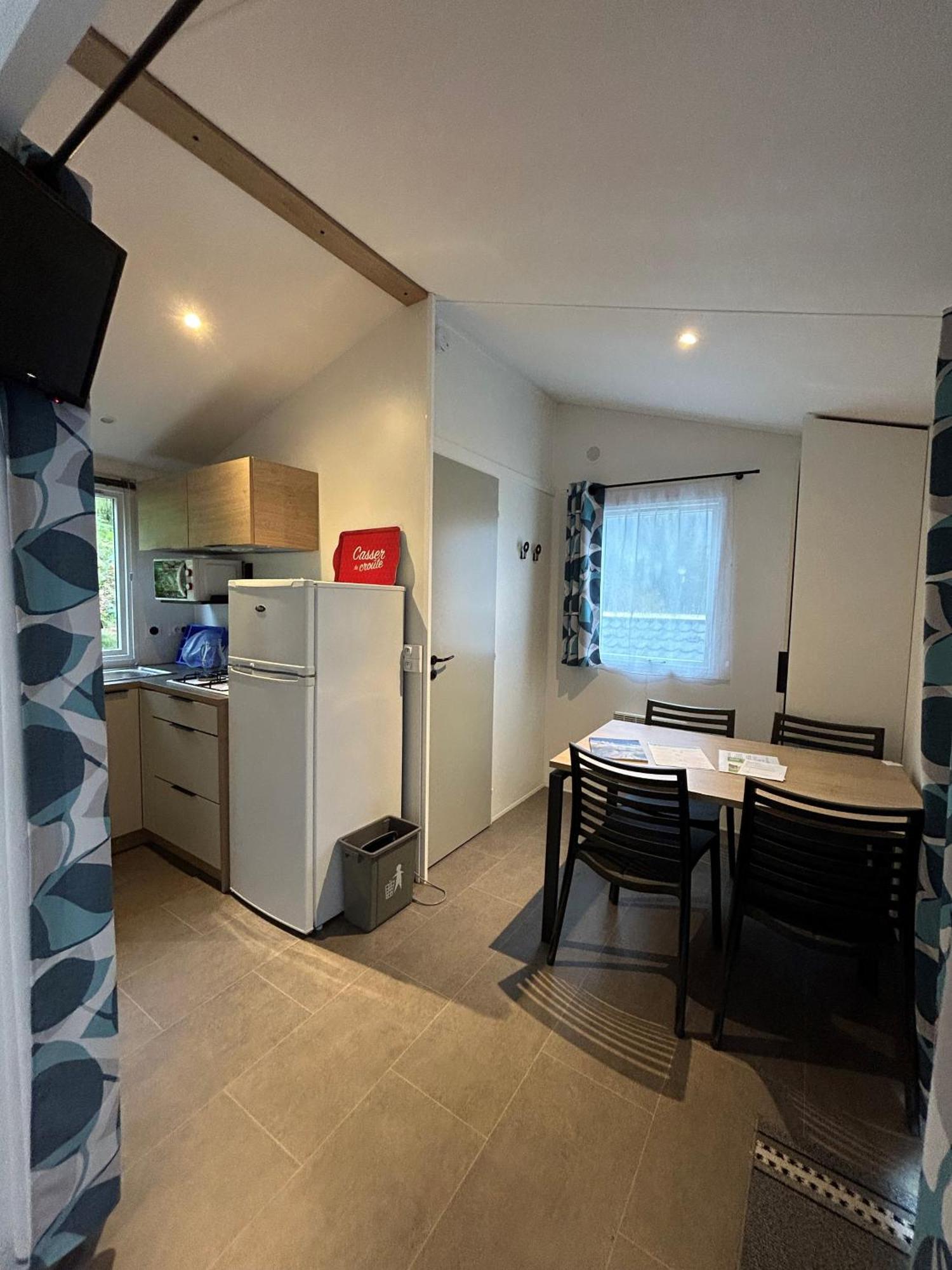 Camping Du Valentin ลารองส์ ภายนอก รูปภาพ
